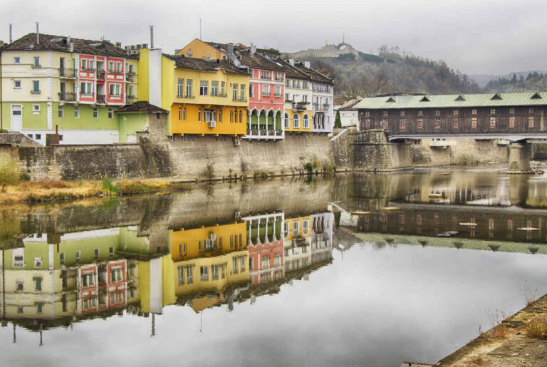 Auswandern nach Bulgarien als Rentner – extrem günstig leben im Ausland?